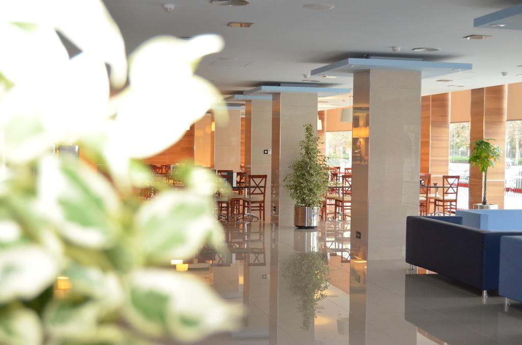 Hotel Reus Park מראה חיצוני תמונה