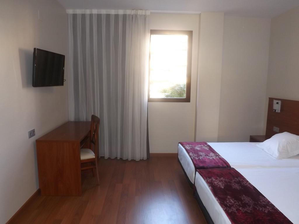 Hotel Reus Park מראה חיצוני תמונה