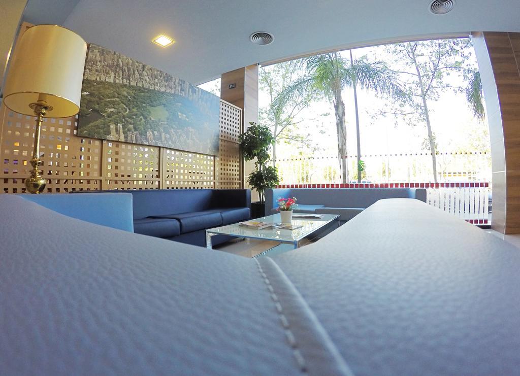 Hotel Reus Park מראה חיצוני תמונה