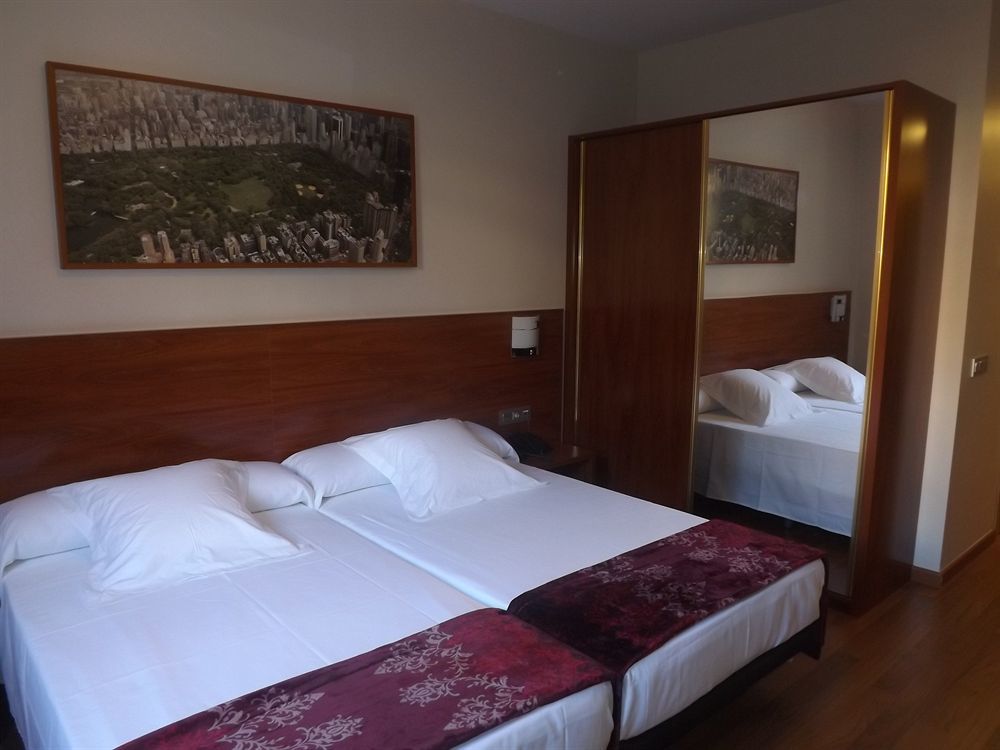 Hotel Reus Park מראה חיצוני תמונה