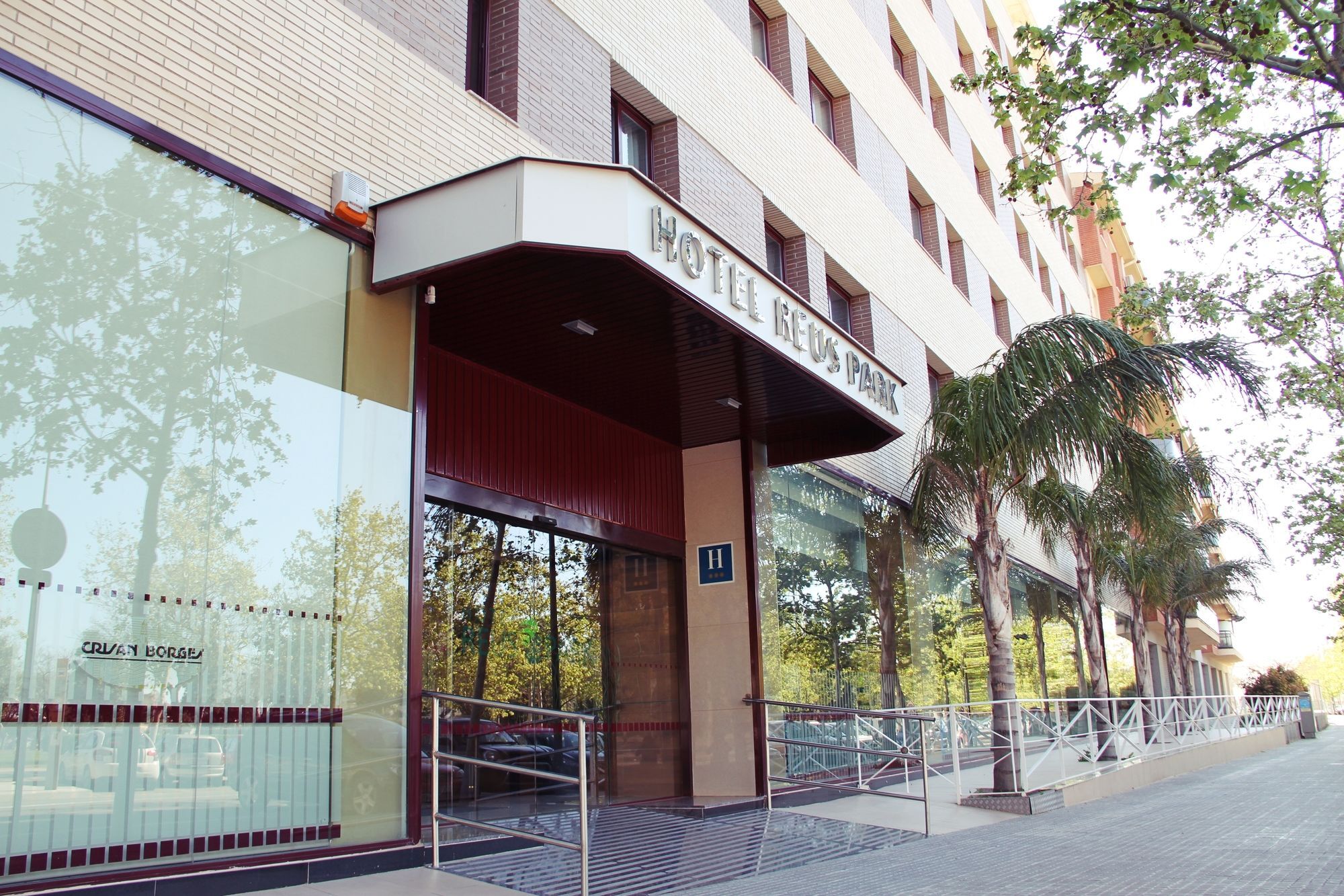 Hotel Reus Park מראה חיצוני תמונה