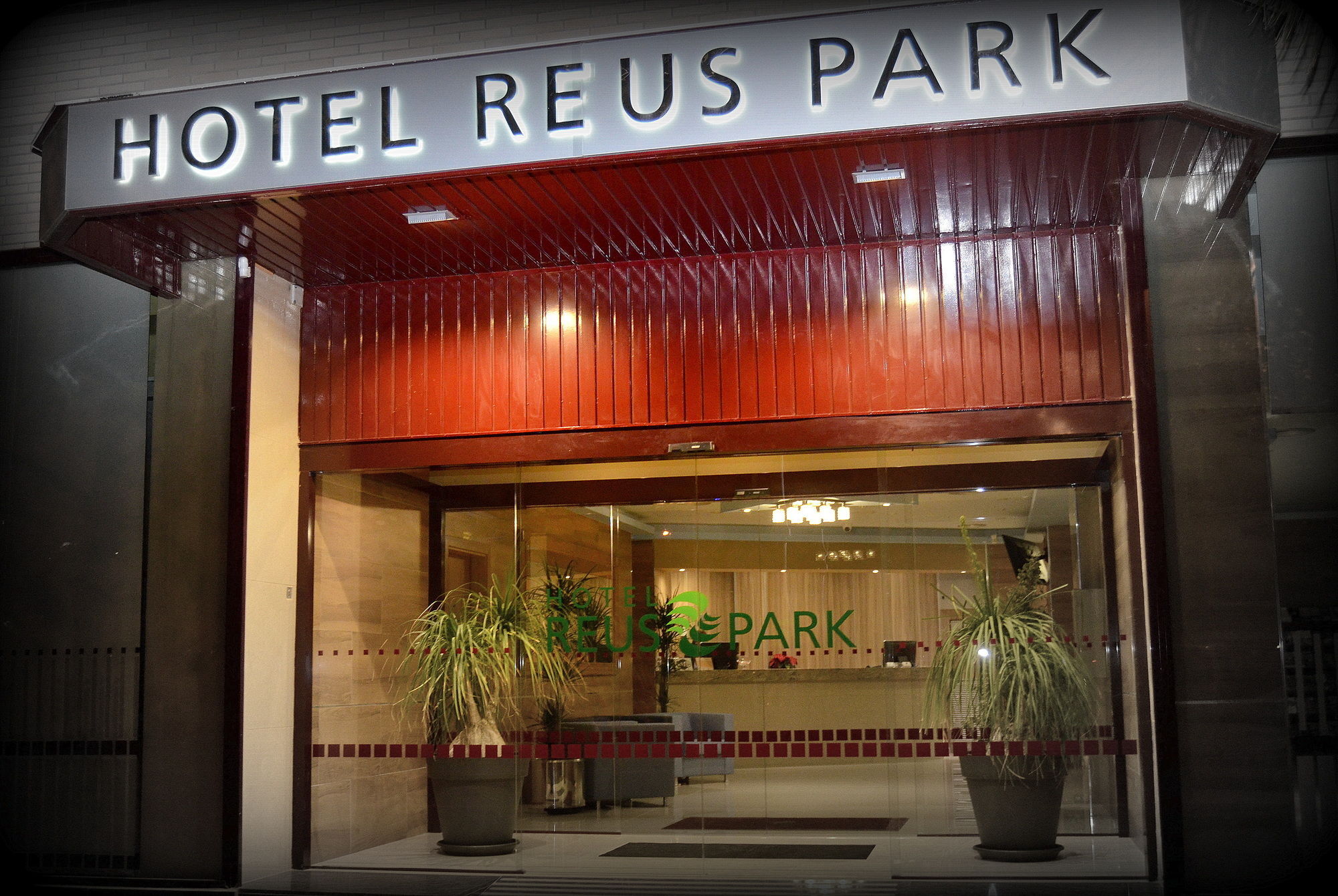 Hotel Reus Park מראה חיצוני תמונה